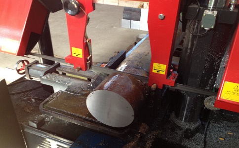 泸溪卧式带锯床加工时出现明显振荡如何排查？